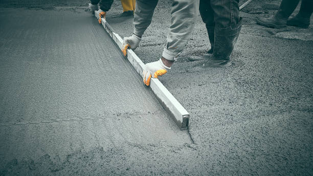 Best Commercial Concrete Contractor  in Churchill, OH